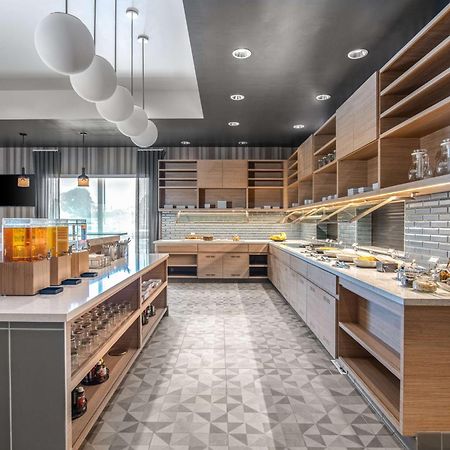 Hyatt Place Newark-Silicon Valley Екстериор снимка