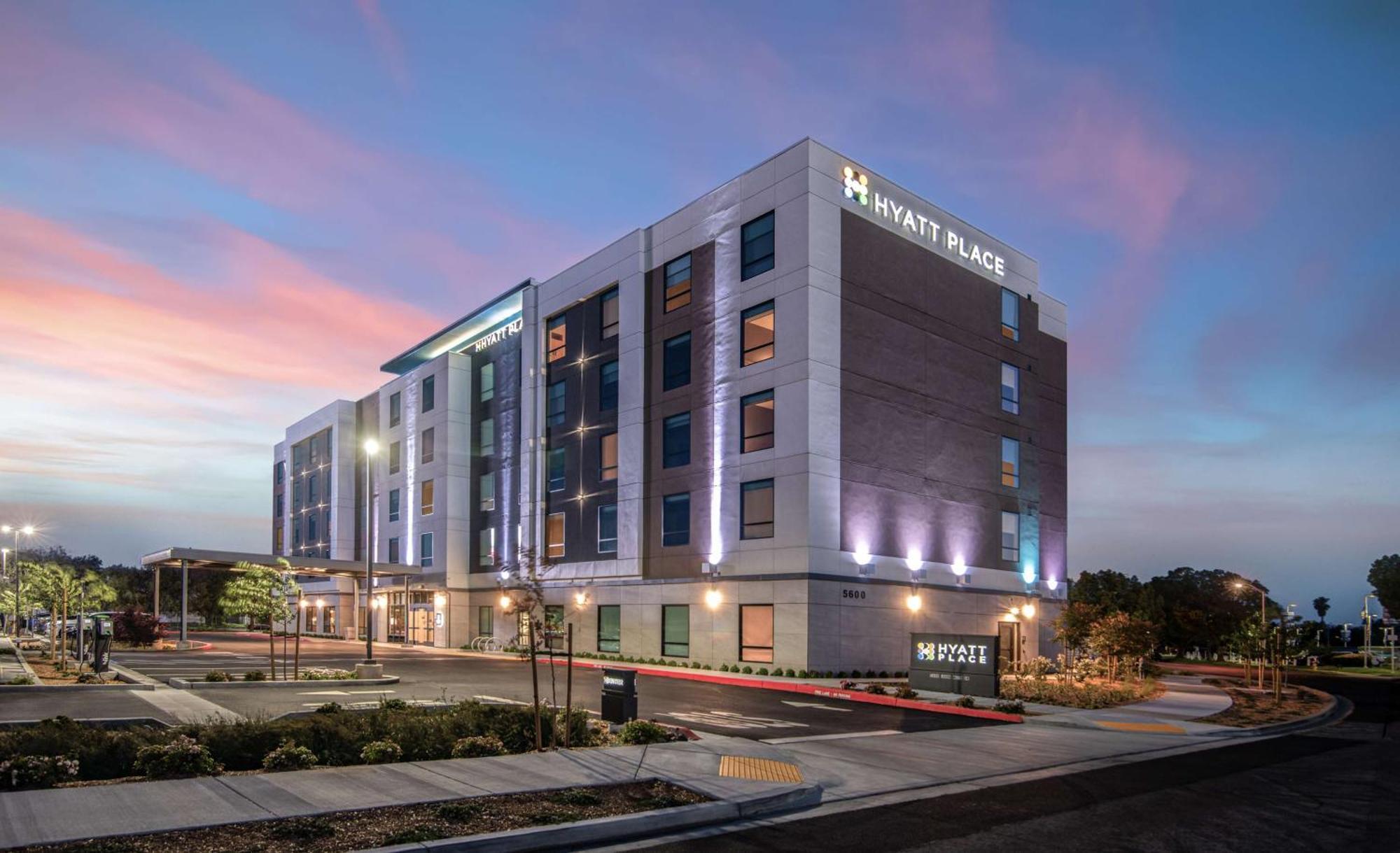 Hyatt Place Newark-Silicon Valley Екстериор снимка