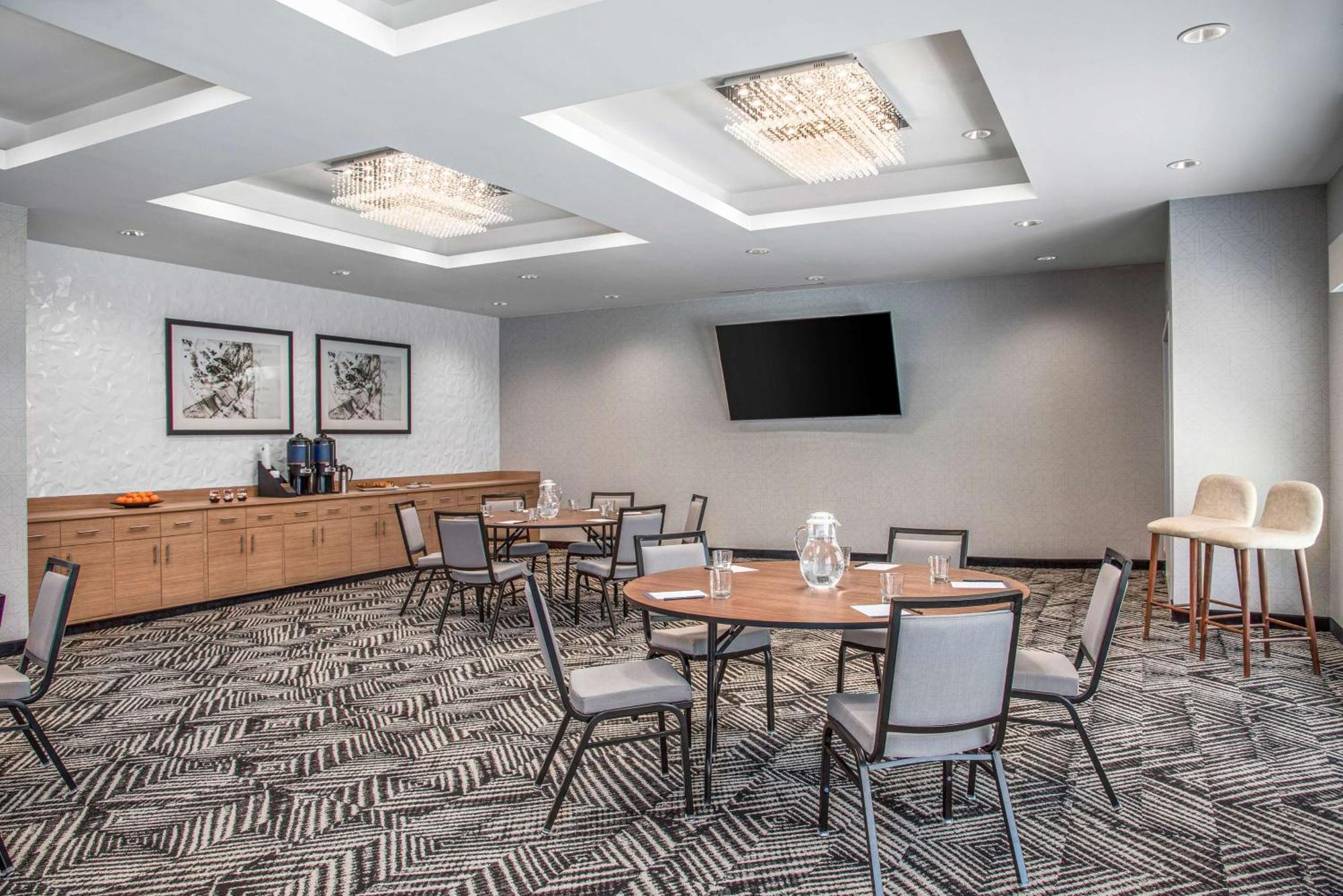 Hyatt Place Newark-Silicon Valley Екстериор снимка