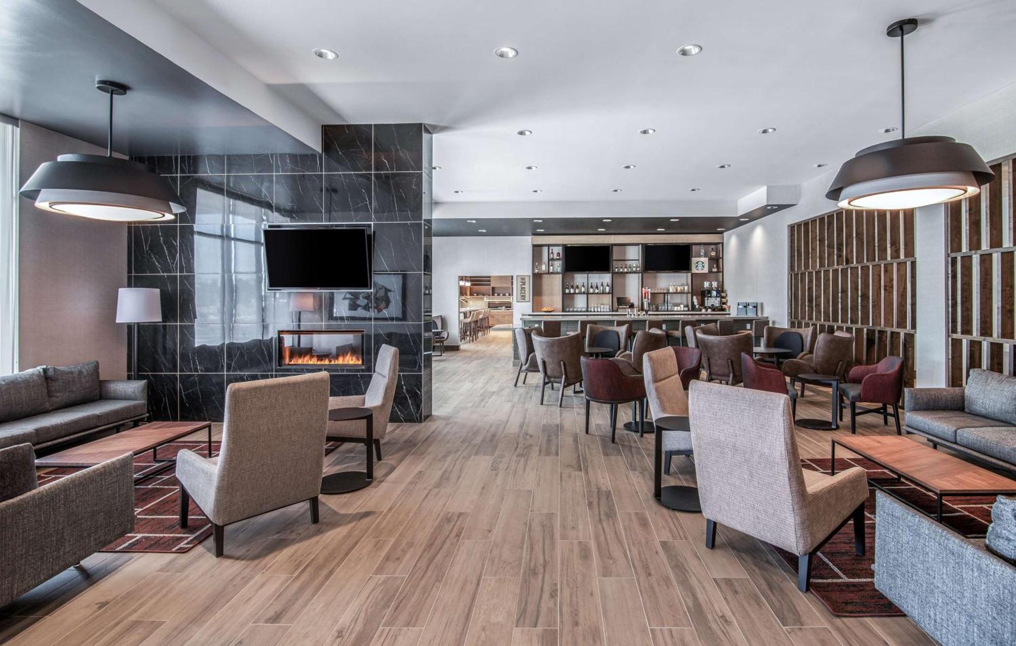 Hyatt Place Newark-Silicon Valley Екстериор снимка