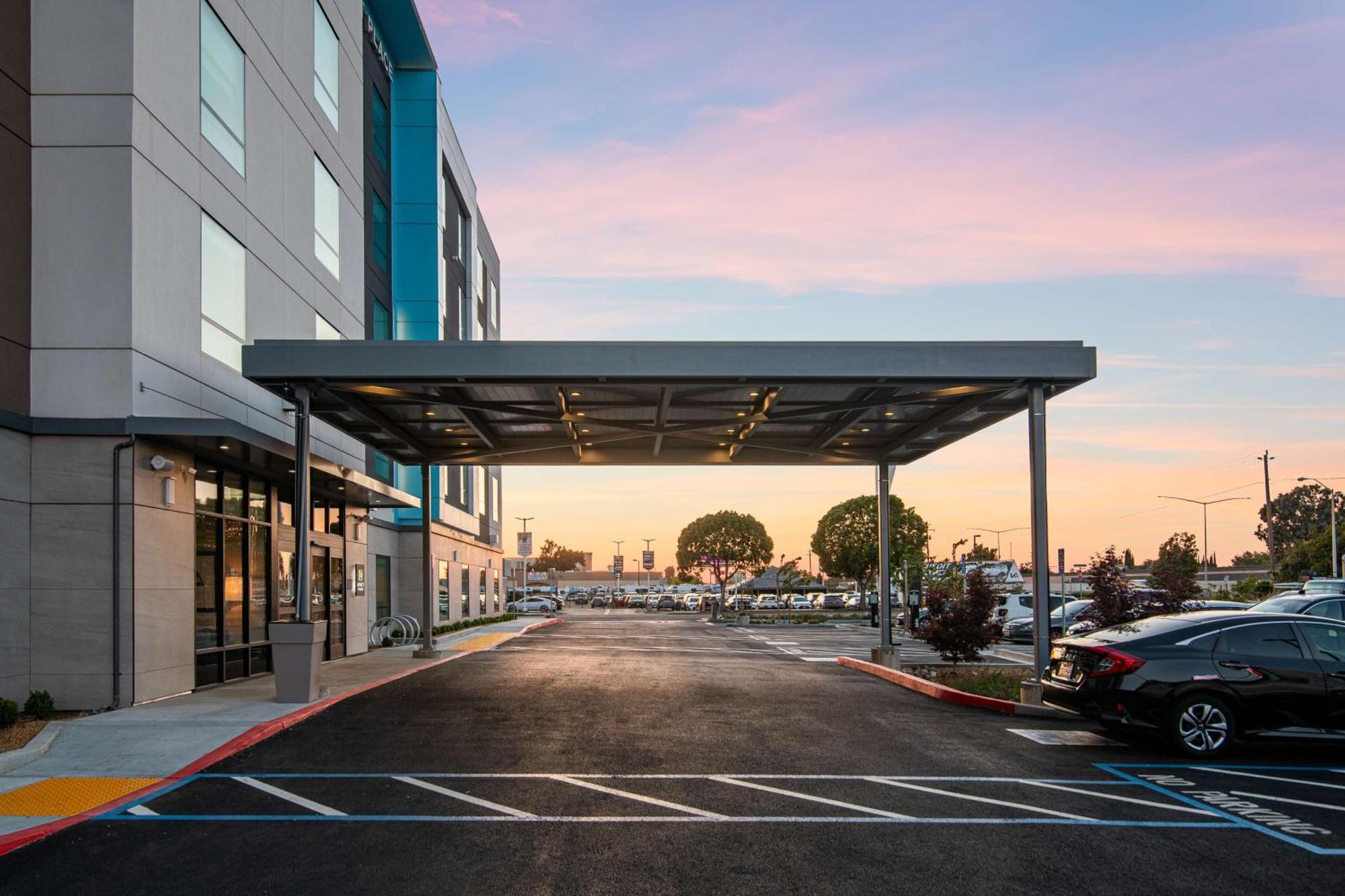 Hyatt Place Newark-Silicon Valley Екстериор снимка