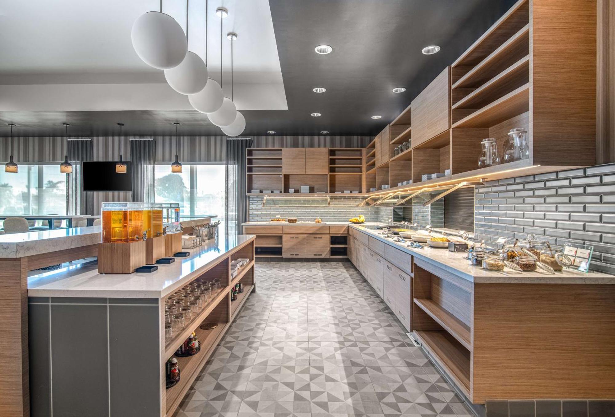 Hyatt Place Newark-Silicon Valley Екстериор снимка
