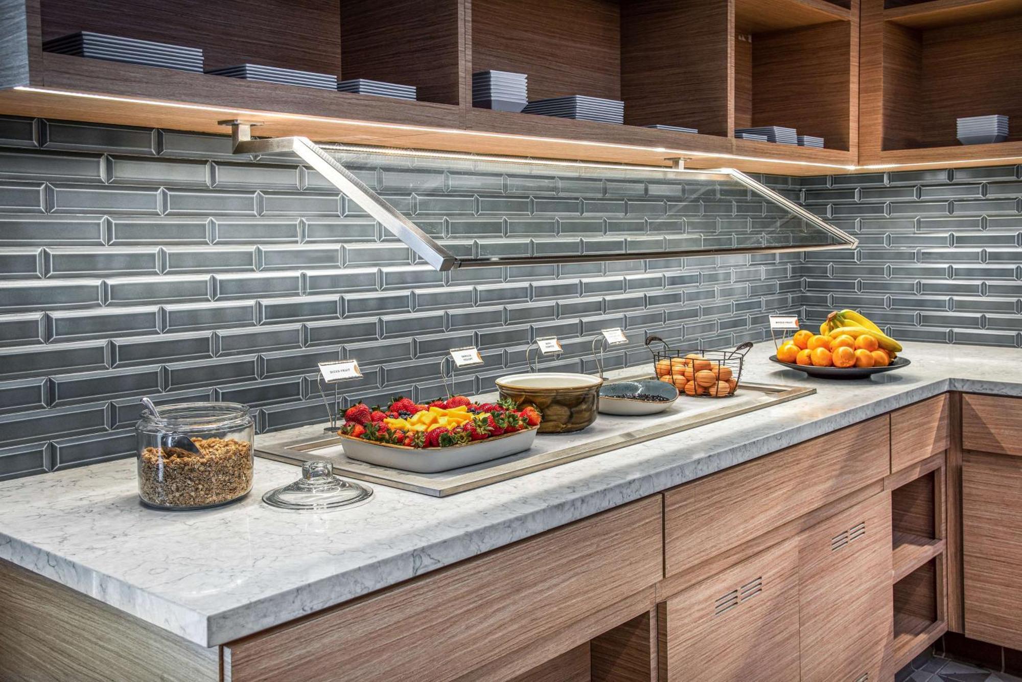 Hyatt Place Newark-Silicon Valley Екстериор снимка