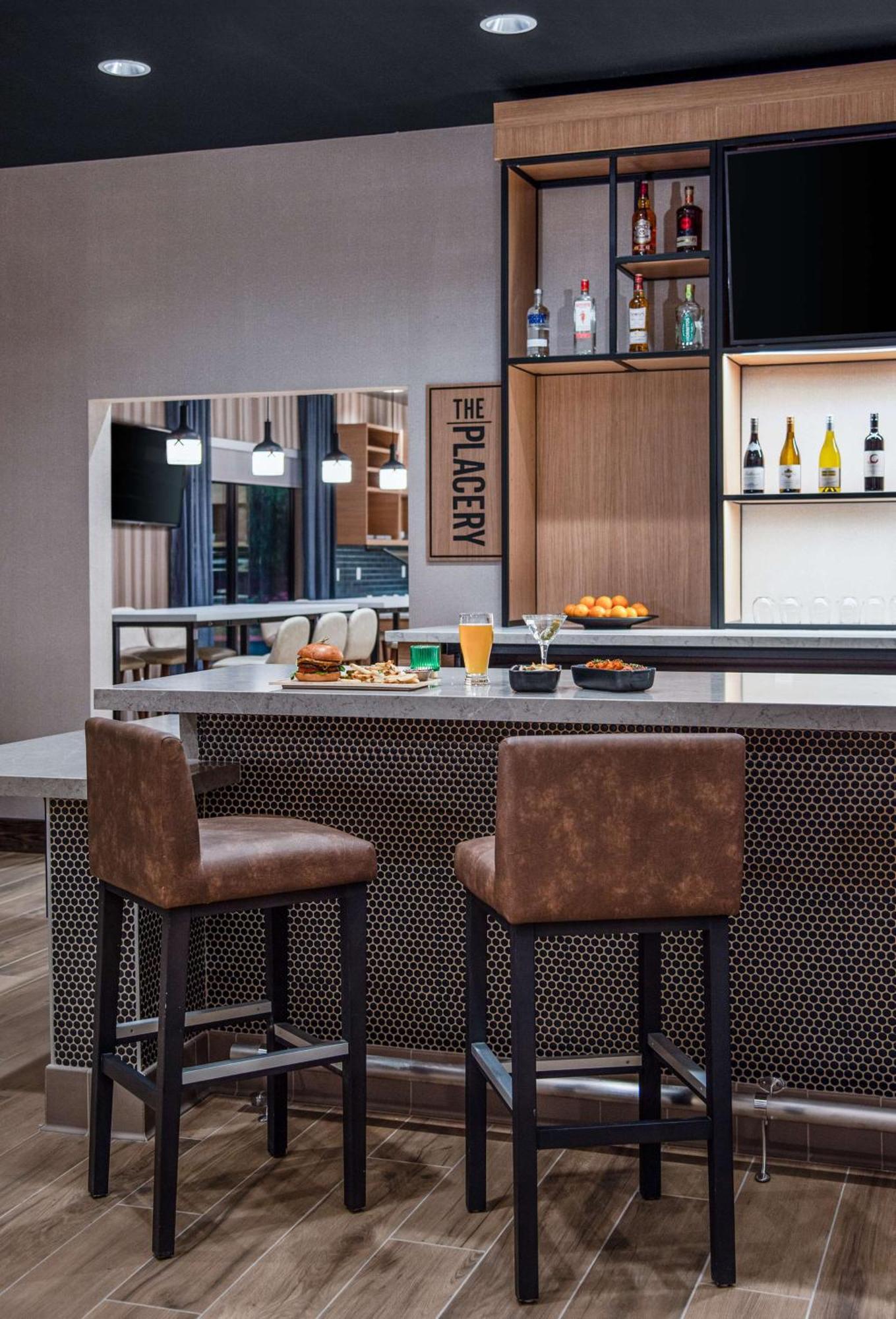 Hyatt Place Newark-Silicon Valley Екстериор снимка