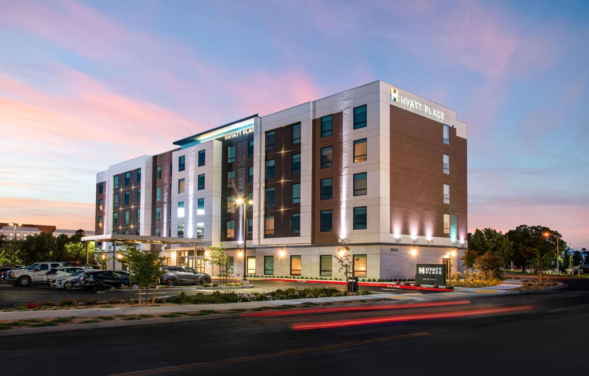 Hyatt Place Newark-Silicon Valley Екстериор снимка