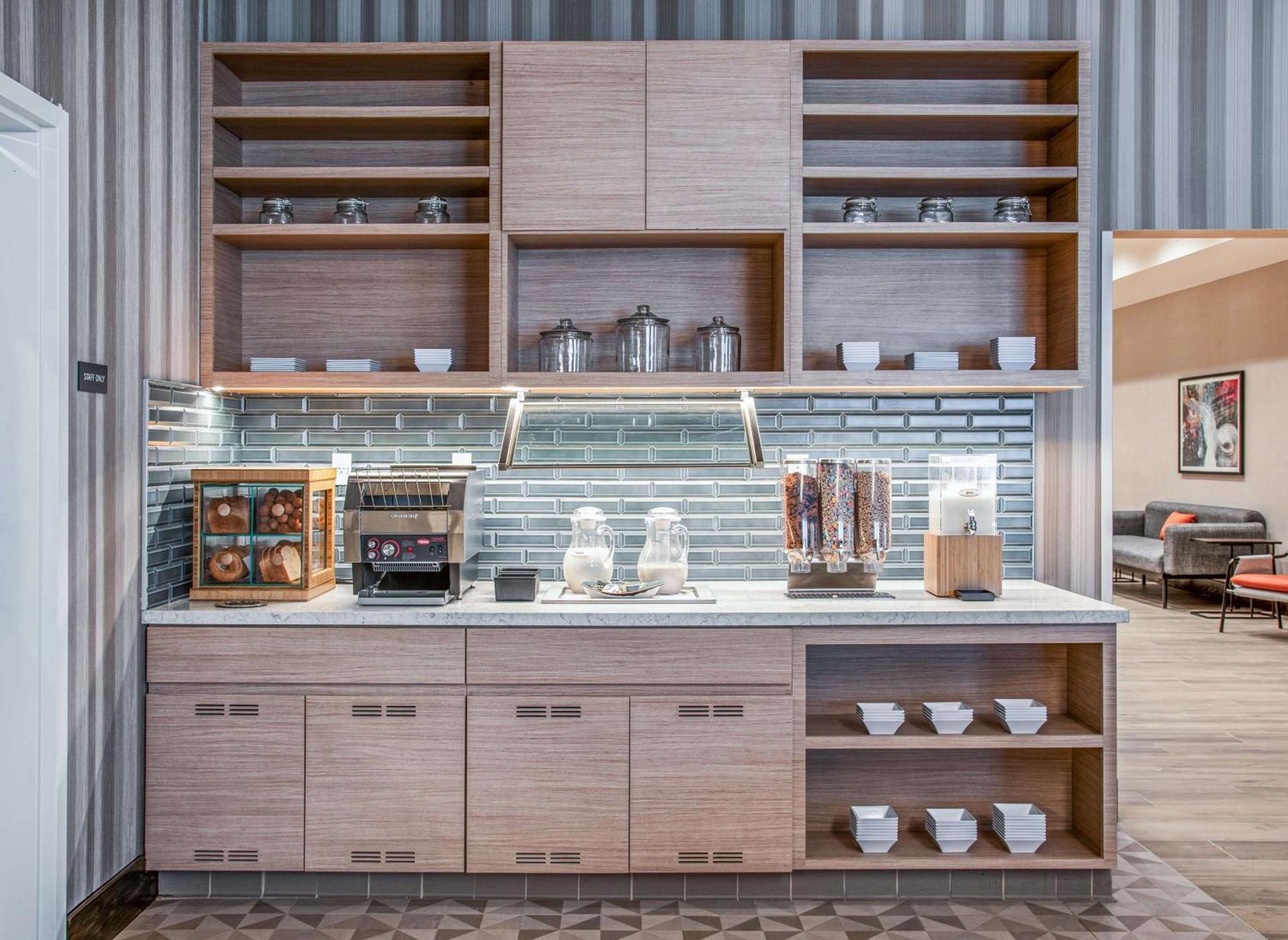Hyatt Place Newark-Silicon Valley Екстериор снимка