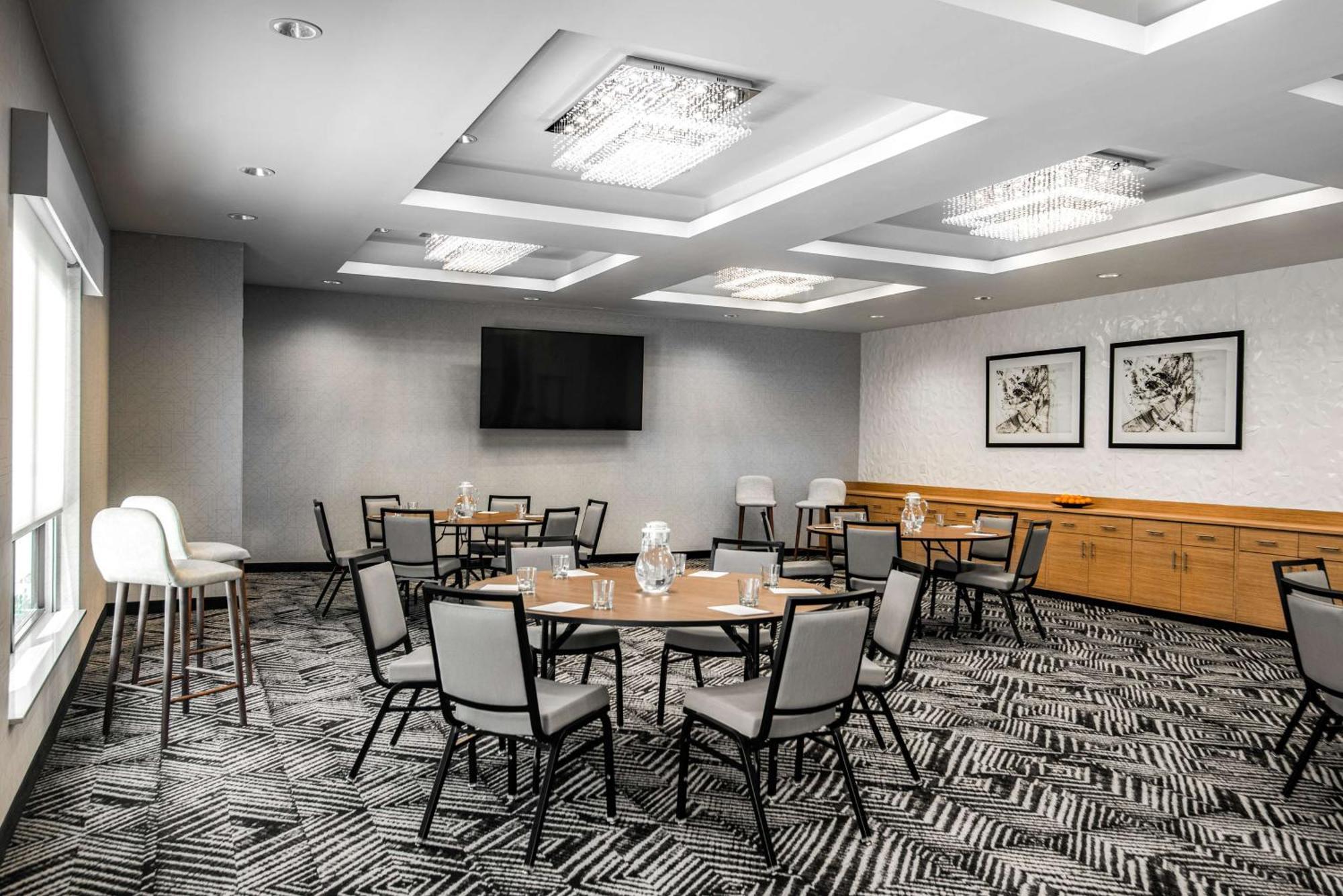Hyatt Place Newark-Silicon Valley Екстериор снимка