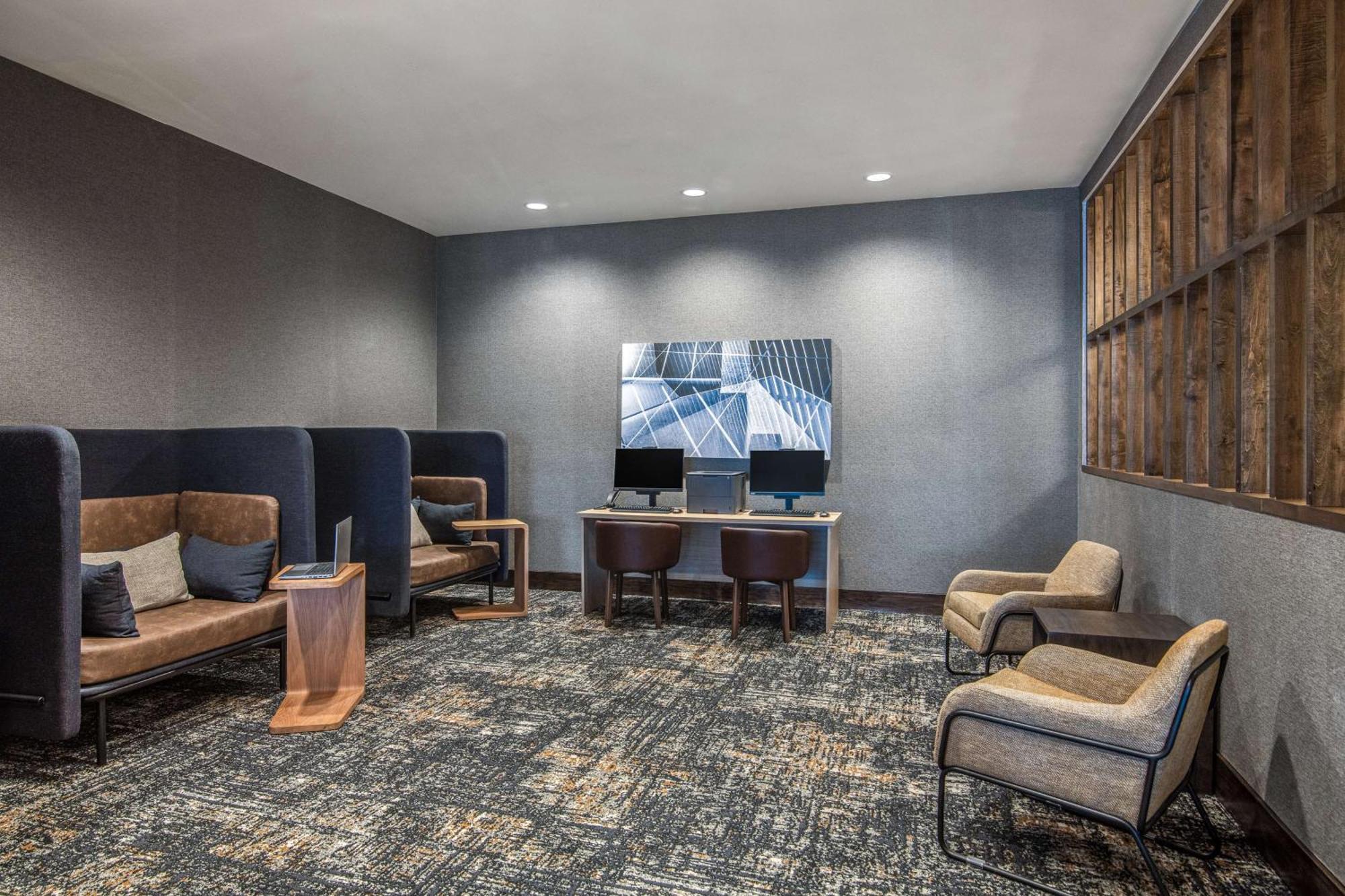 Hyatt Place Newark-Silicon Valley Екстериор снимка