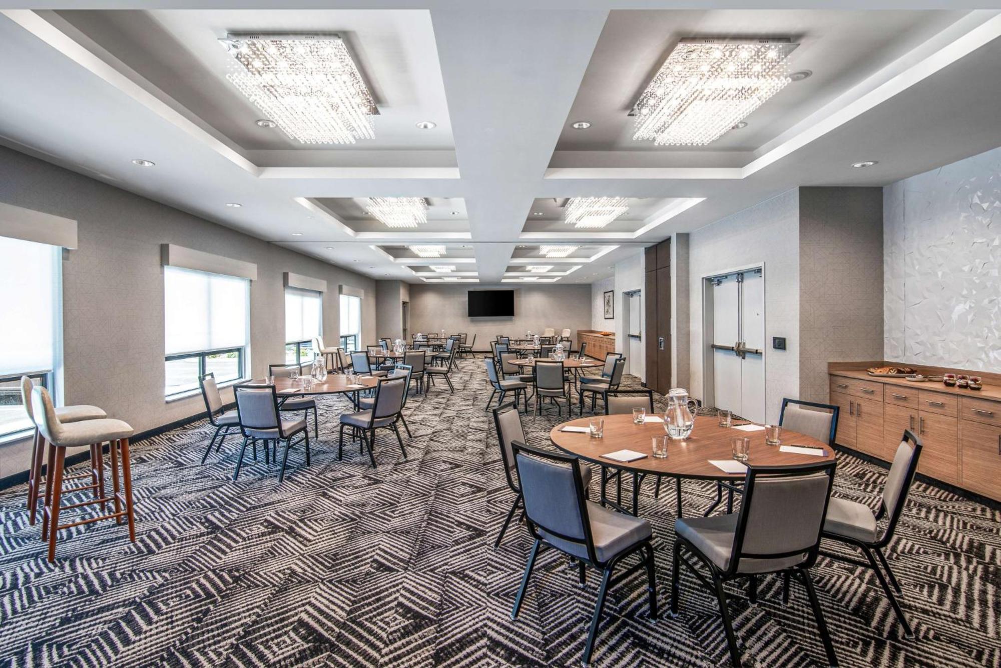 Hyatt Place Newark-Silicon Valley Екстериор снимка